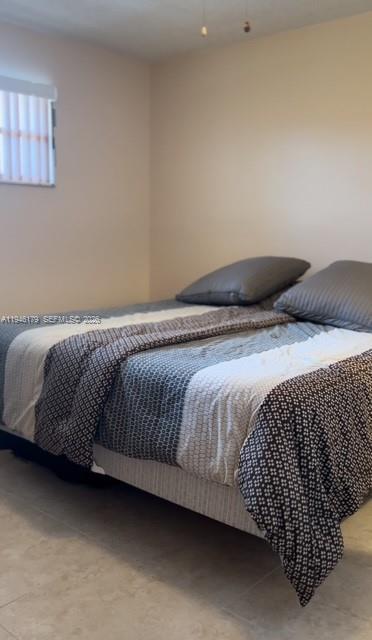 Building Photo - 311 S Hollybrook Dr