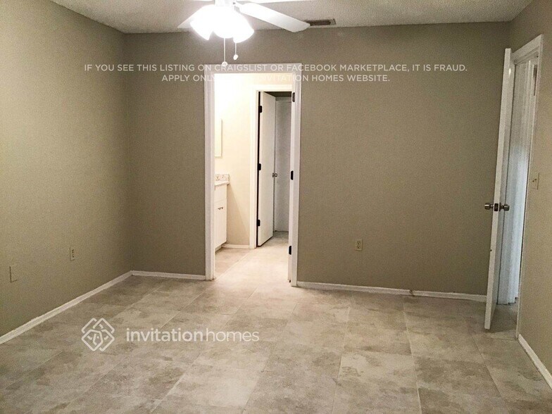 Building Photo - 6307 7th St Ct E