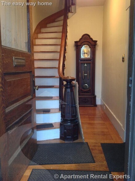 Building Photo - 26 Dover St