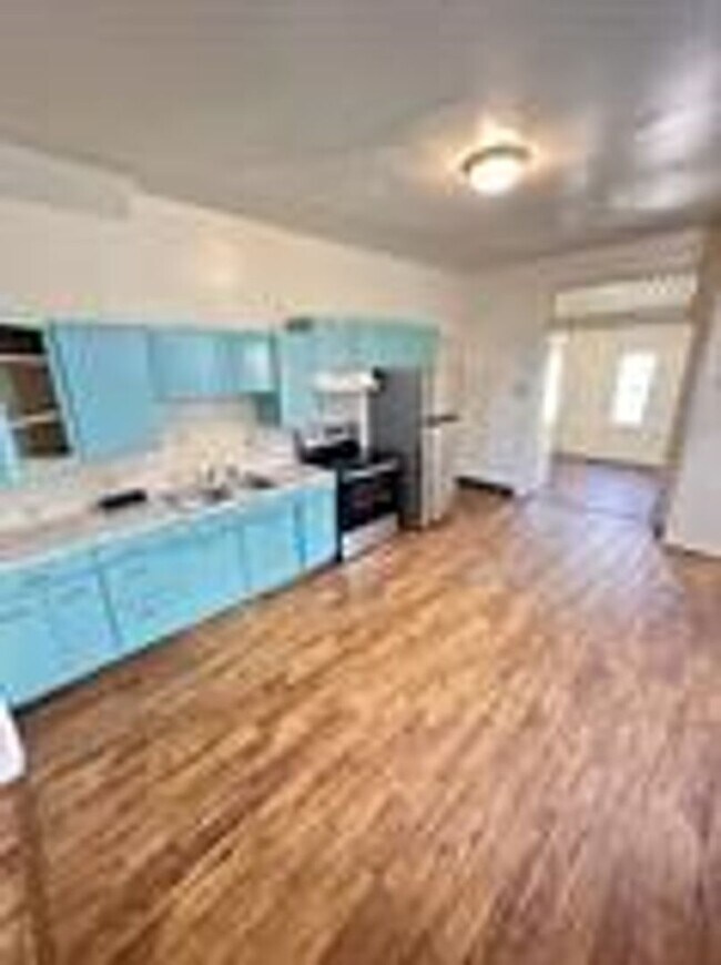 Building Photo - TD1227