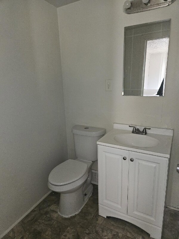 Building Photo - 1852 Beechmont St