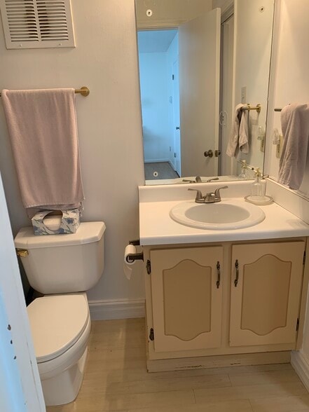 Building Photo - 602 Old Rocky Ridge Ln