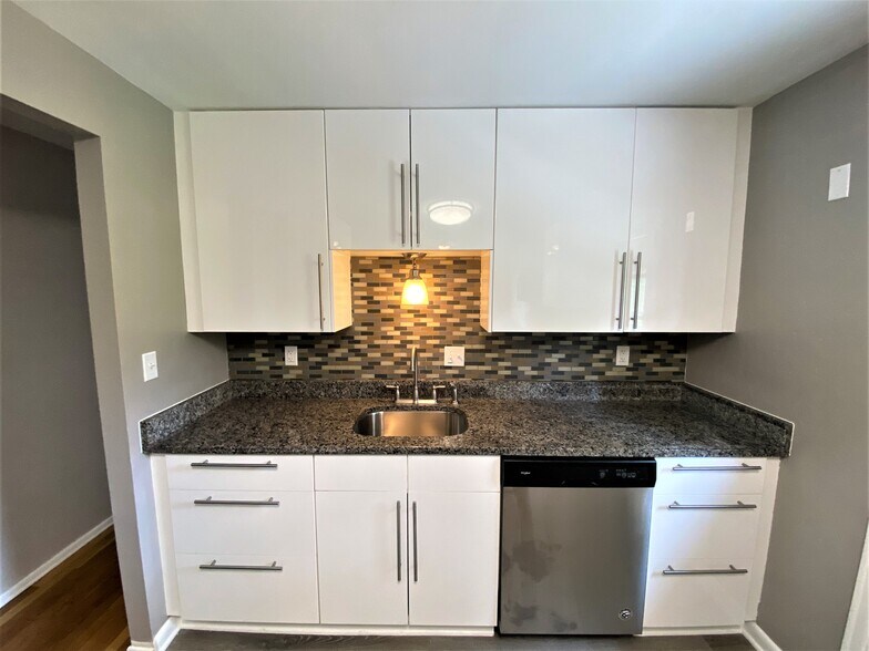 Building Photo - 754 Cottonwood Dr