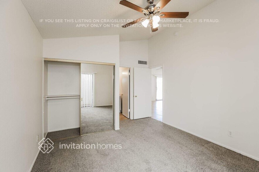 Building Photo - 8917 W Indianola Ave