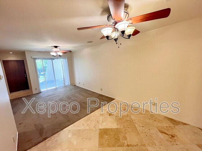 Building Photo - 420 N Villa Ct