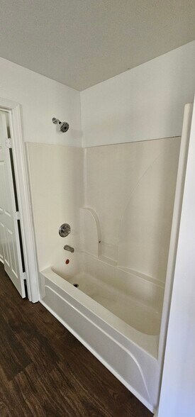 Building Photo - 5109 Marie Cir