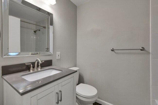 Building Photo - Beautifully Renovated Home in the Heart of Normandy Park