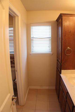 Building Photo - 8224 Summerview Ct