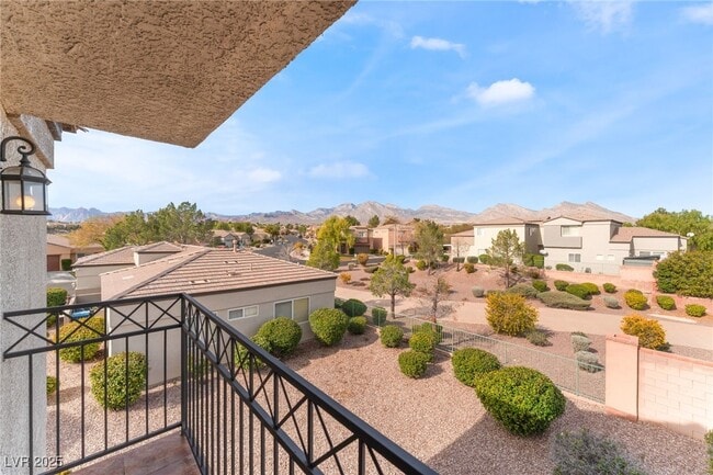 Building Photo - 704 Chase Tree St