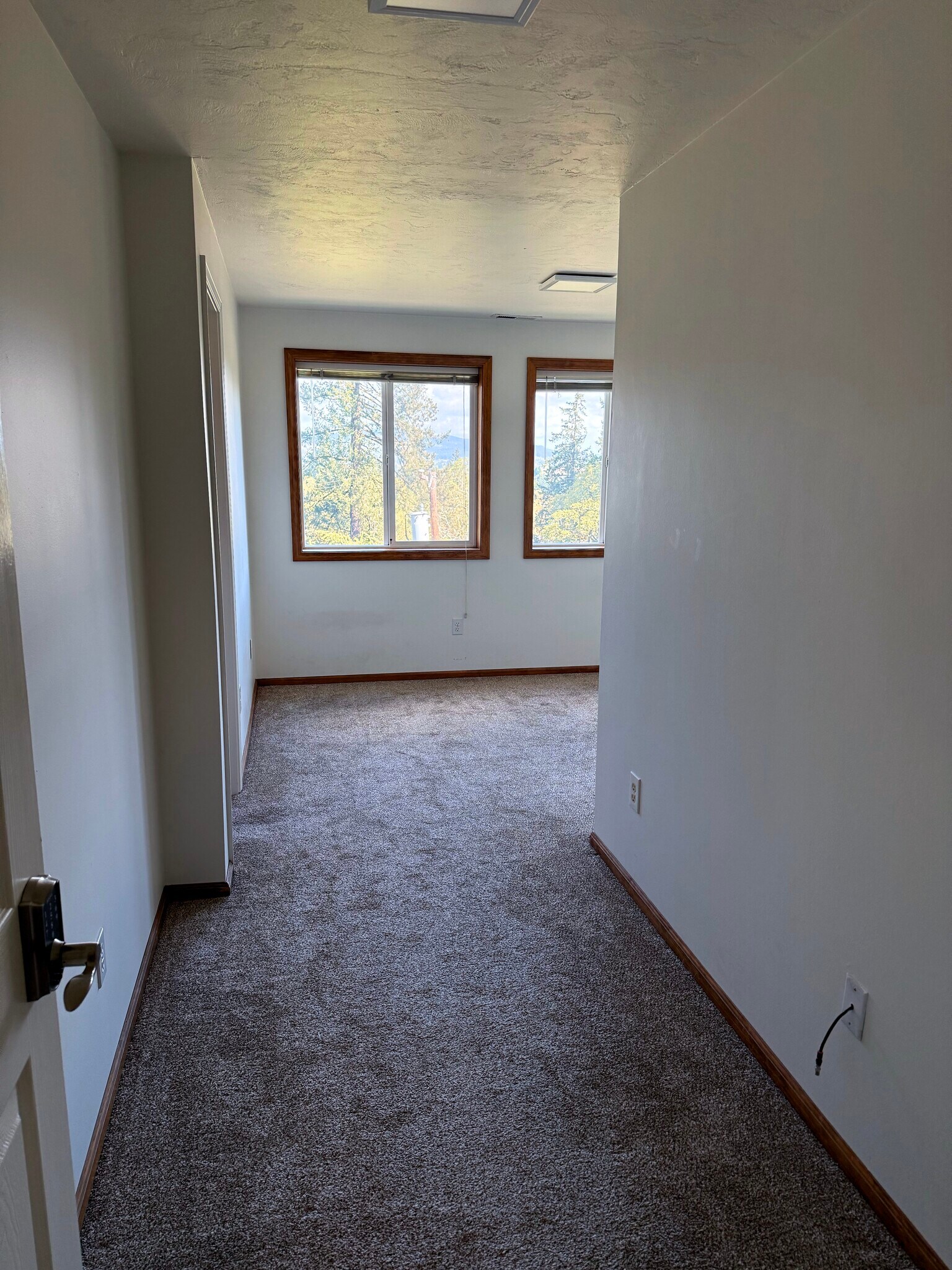 Building Photo - 3776 SW Fairhaven Dr