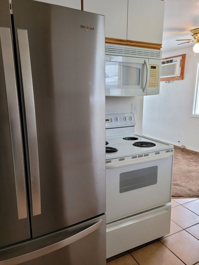 Building Photo - 1/2 OFF JUNE RENT - House in Ephrata