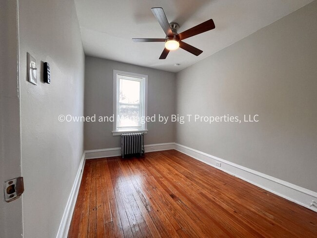 Building Photo - Refurbished TH in Wilmington, DE