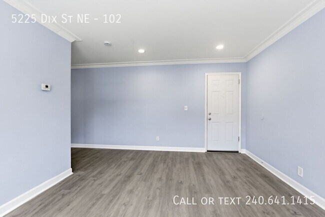 Building Photo - 5225 Dix St NE
