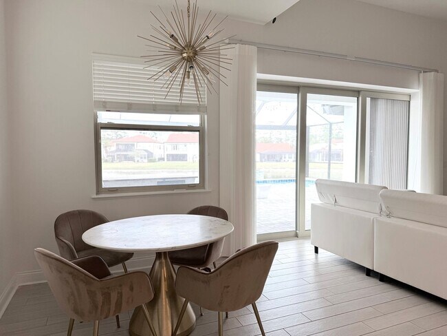 Building Photo - Luxury Water view Home for rent