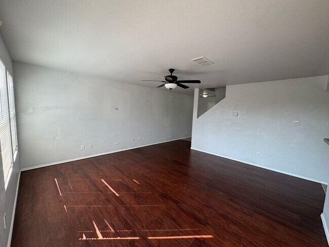 Building Photo - 2-Story Home on a Corner Cul-de-Sac in Wes...