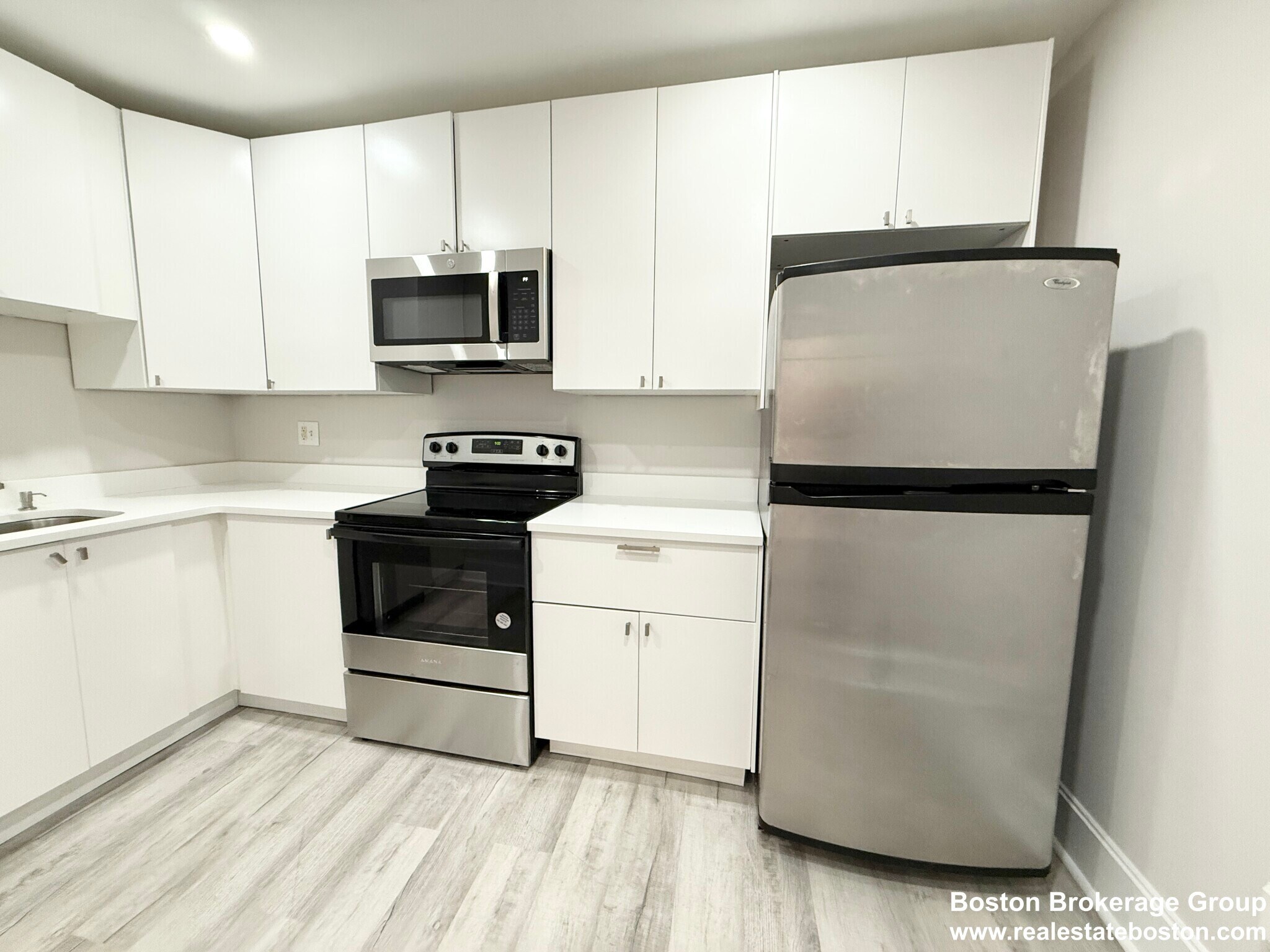 Building Photo - 15 Ruggles St