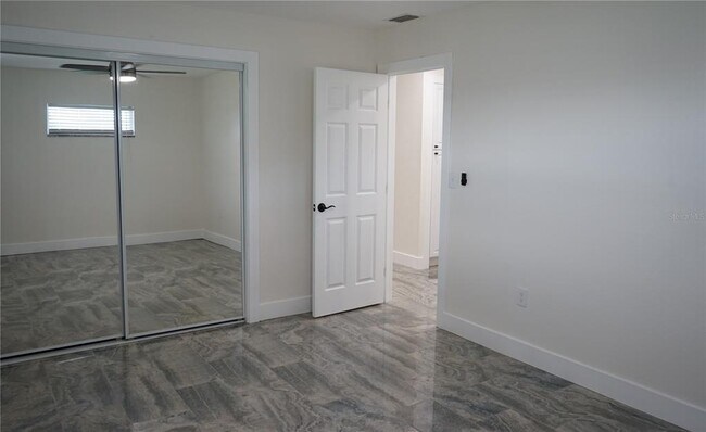 Building Photo - 1618 Cherry Hills Dr
