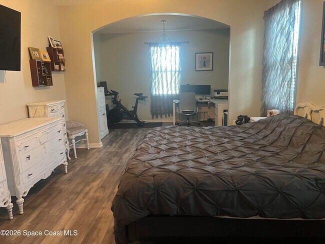 Building Photo - 4061 Dragonfly Dr