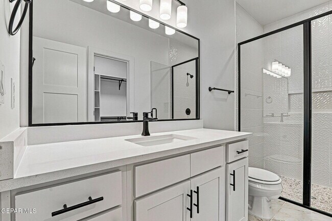Building Photo - 13909 Paseo Perlas Dr
