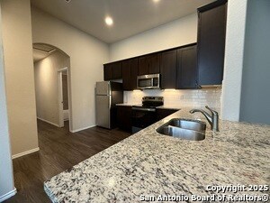 Building Photo - 9212 Canyon Bnd