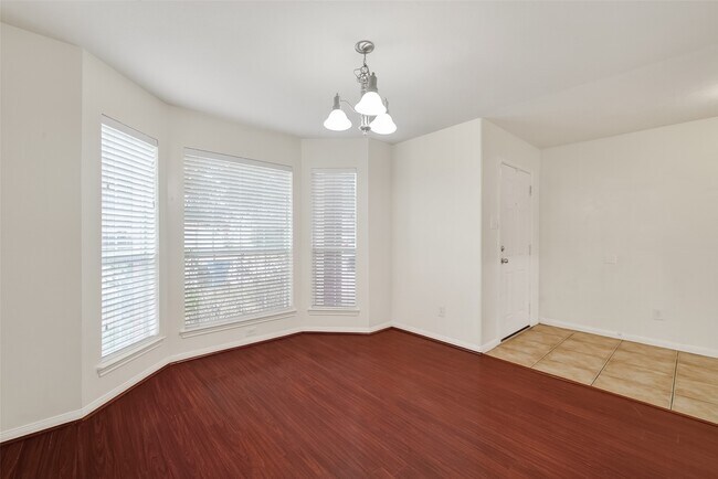 Building Photo - 3119 Myrtle Ranch Dr