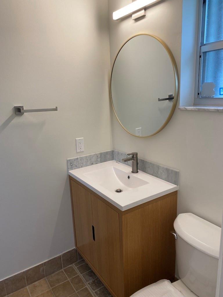 Building Photo - 4810 Grapevine Way