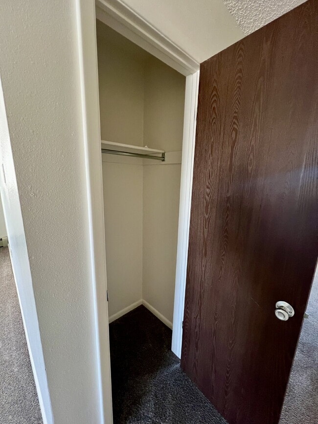 Building Photo - Two Bedroom with Garage Ready Now