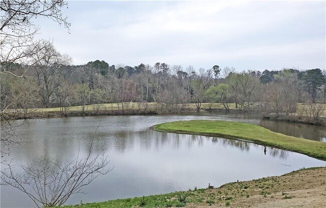 Building Photo - 40 Glenald Way NW