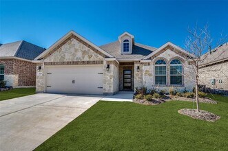 Building Photo - 1440 Green Valley Wy