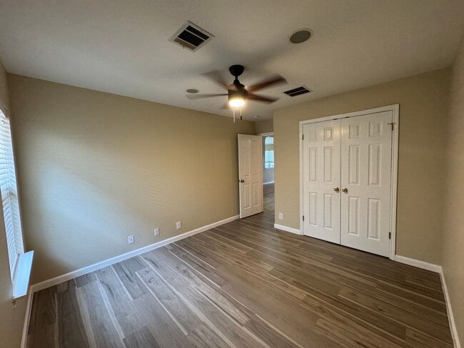 Building Photo - 20502 Wild Springs Dr