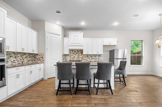 Building Photo - 16050 Talamore Ln
