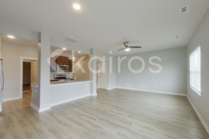 Building Photo - 6405 Upchurch Dr