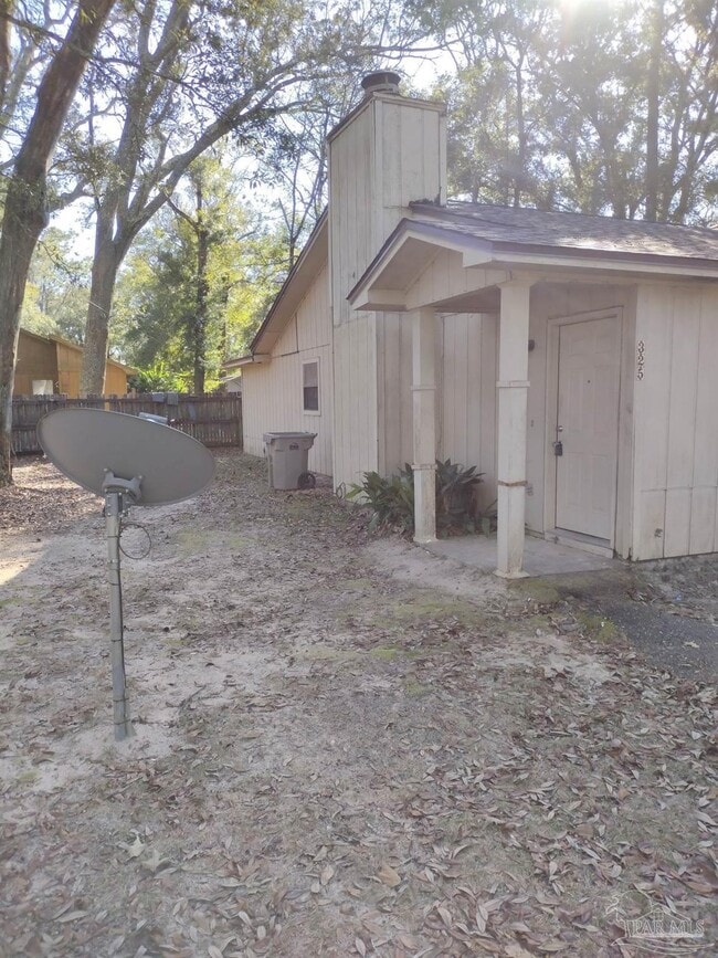 Primary Photo - 323 E Olive Rd