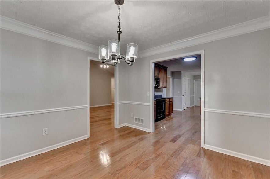 Building Photo - 310 Andrew Ridge Dr