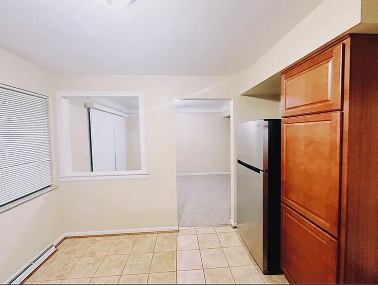 Building Photo - 2375 Van Leunen Dr