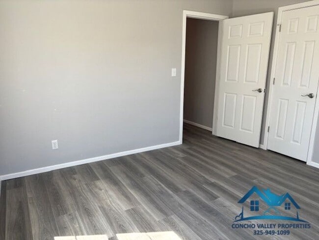 Building Photo - 1420 S David St