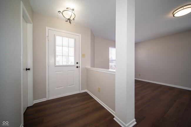 Building Photo - 1566 Howell Dr