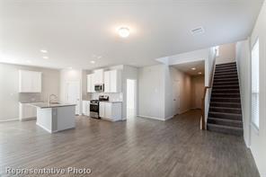 Building Photo - 117 Crescent St