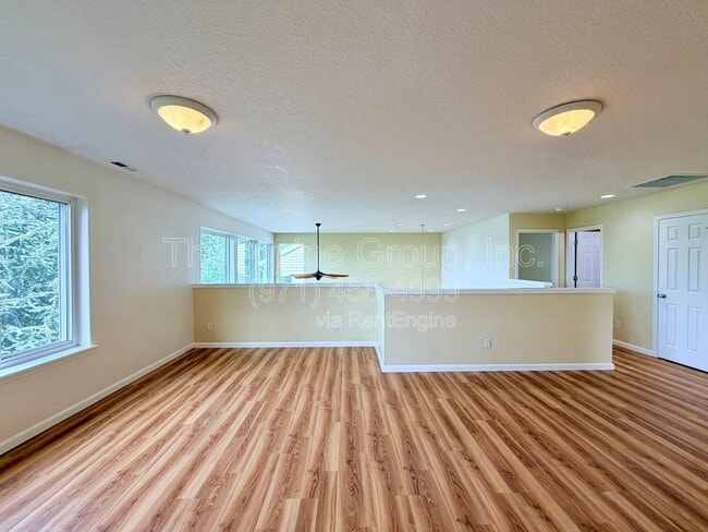 Building Photo - 13760 SW Mapleview Ln