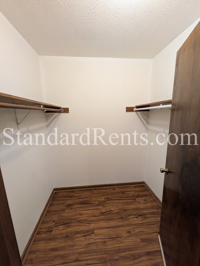 Building Photo - Ranch in Jonesboro