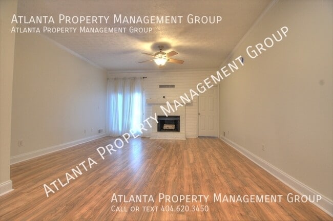 Building Photo - 4038 Elm Street