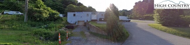Building Photo - 1846 U.S. Hwy 421 S