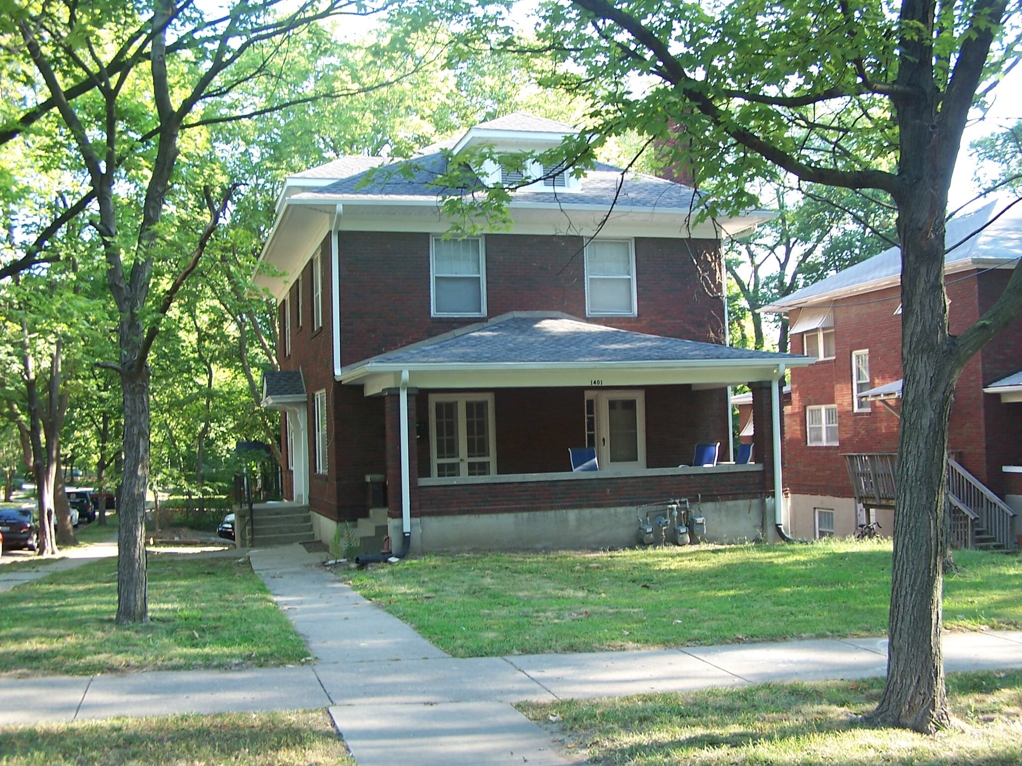 Building Photo - 1401 University Ave