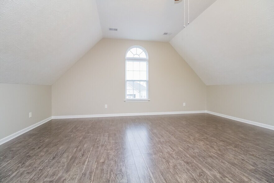 Building Photo - 3360 Cornerstone Dr