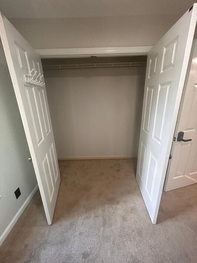 Building Photo - Private Room for Rent in a Shared Home!