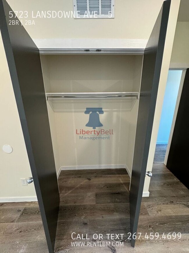 Building Photo - 5723 Lansdowne Ave