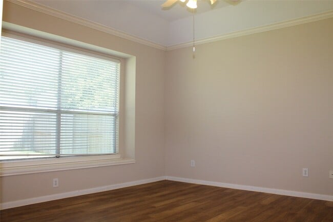 Building Photo - 3623 Chatwood Dr