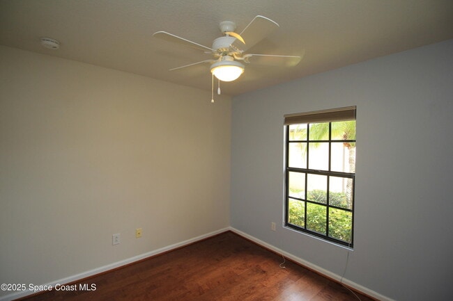 Building Photo - 1075 Luminary Cir