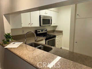 Building Photo - 10655 Lemon Ave