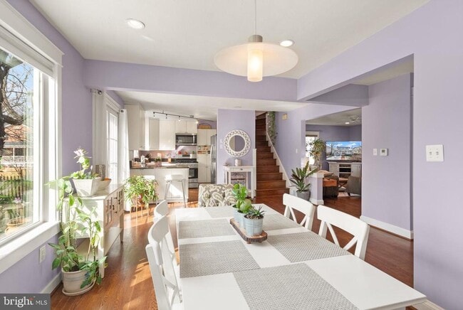 Building Photo - 1804 S Oakland St